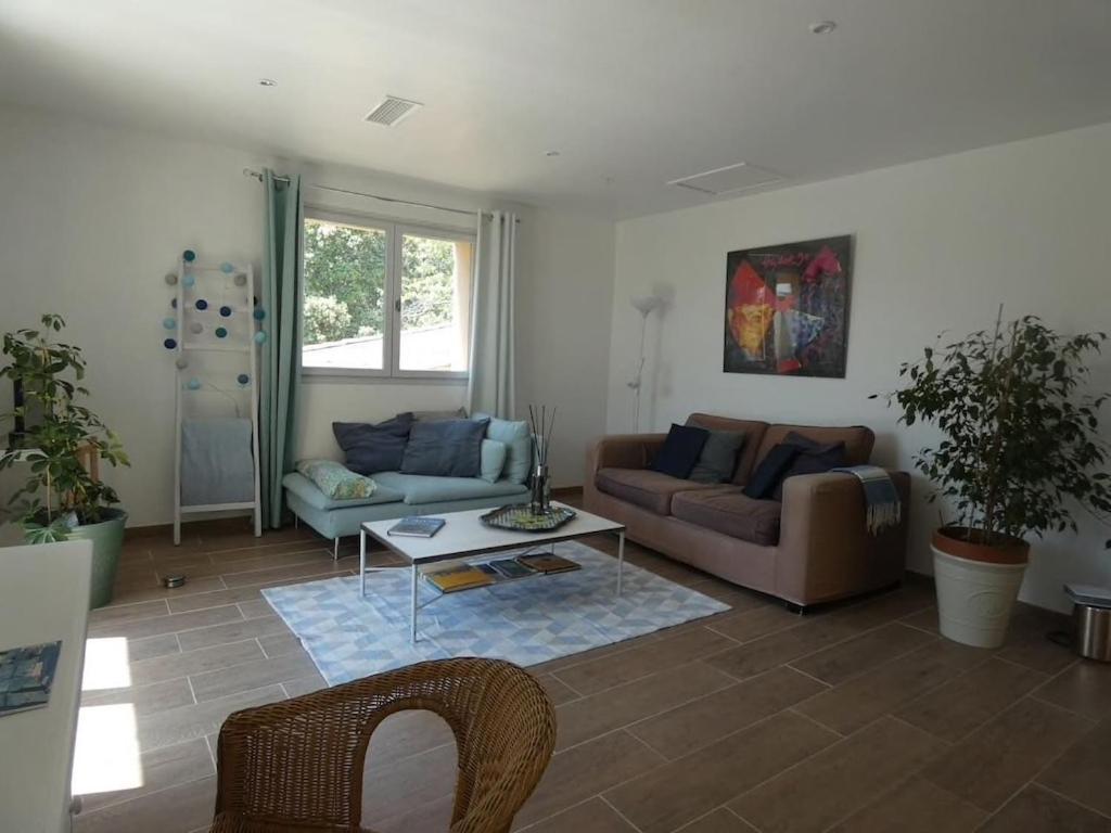 נים Villa Pierre Blanche Le Calme A 5Mn Du Centre Ville מראה חיצוני תמונה